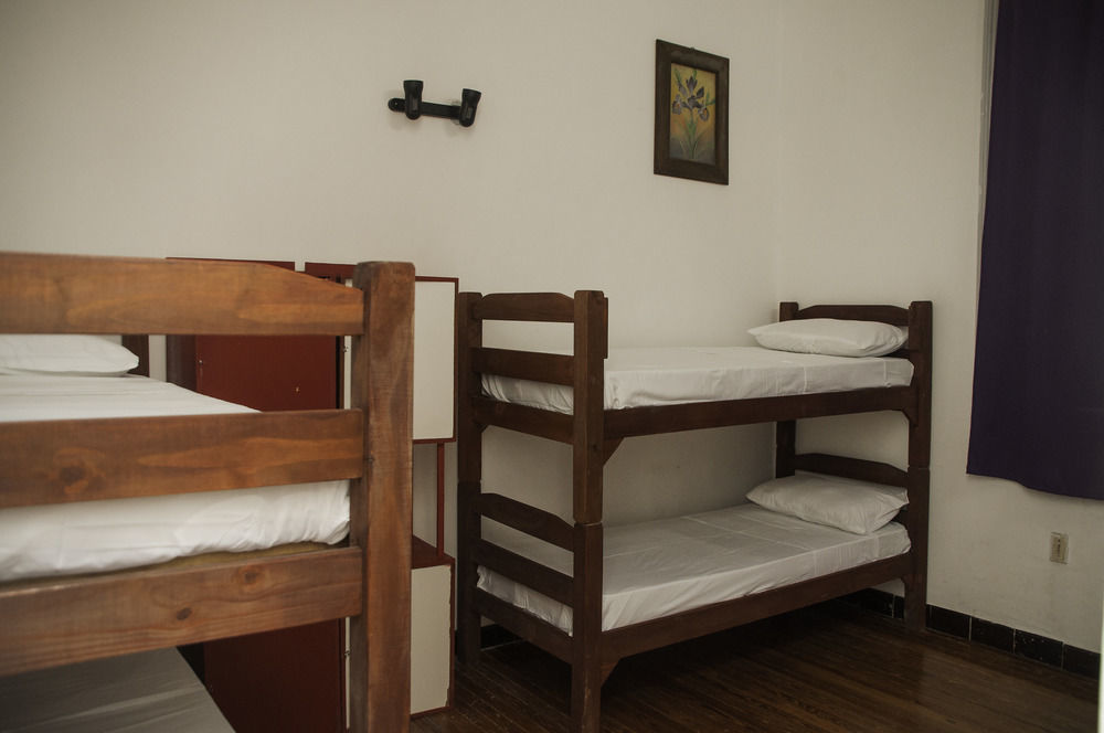 Blanes Hostel Montevideo Buitenkant foto